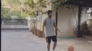 VIDEO: लॉकडाउन में क्रिकेट छोड़ बॉक्सेटबॉल का लुत्फ उठा रहे हैं केएल राहुल
